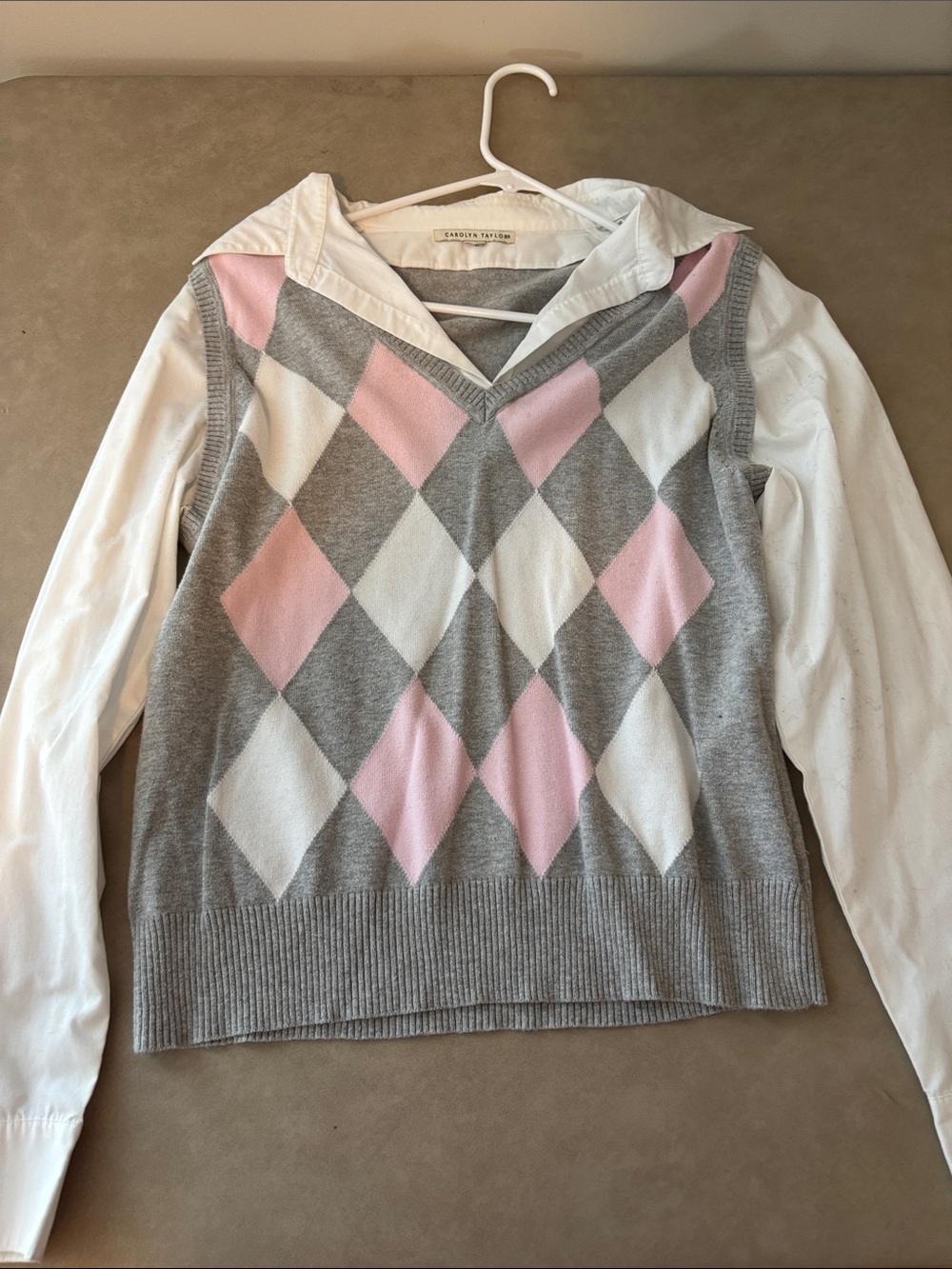 Carolyn Taylor Gray, Pink & White Argyle V-Neck Sweater Vest